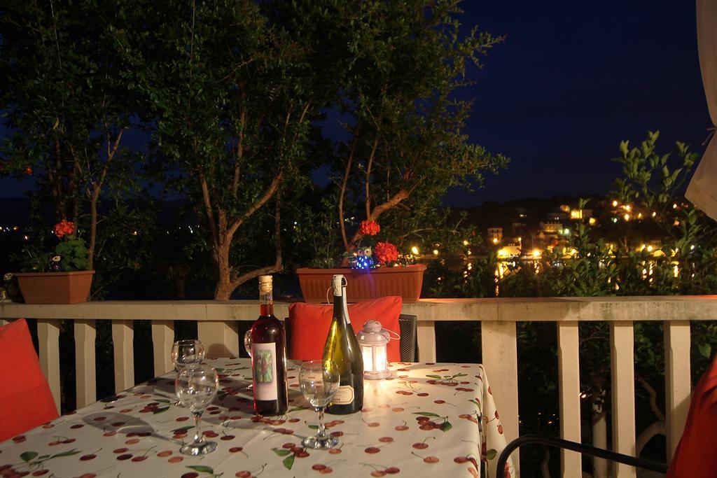 Apartments Tereza Donje Celo ภายนอก รูปภาพ